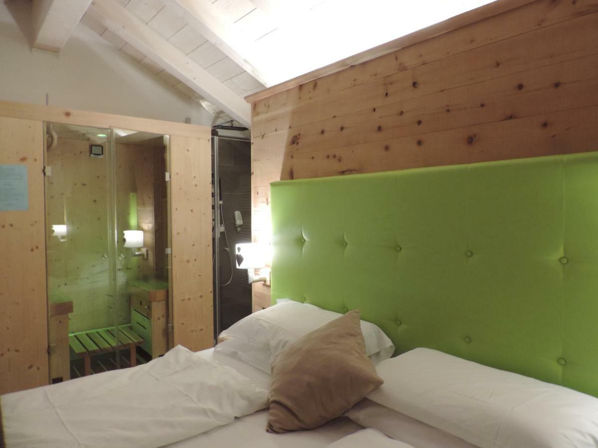 Hotel Scoiattolo 테세로 외부 사진